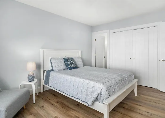Holiday home Gorgeous 2 Bedroom At Seascape In Prestigious Heron Harbour *